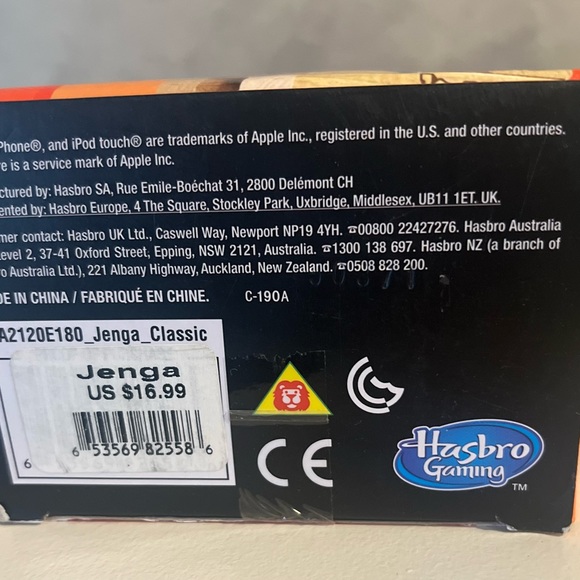 Jenga Classic - Picture 4 of 5